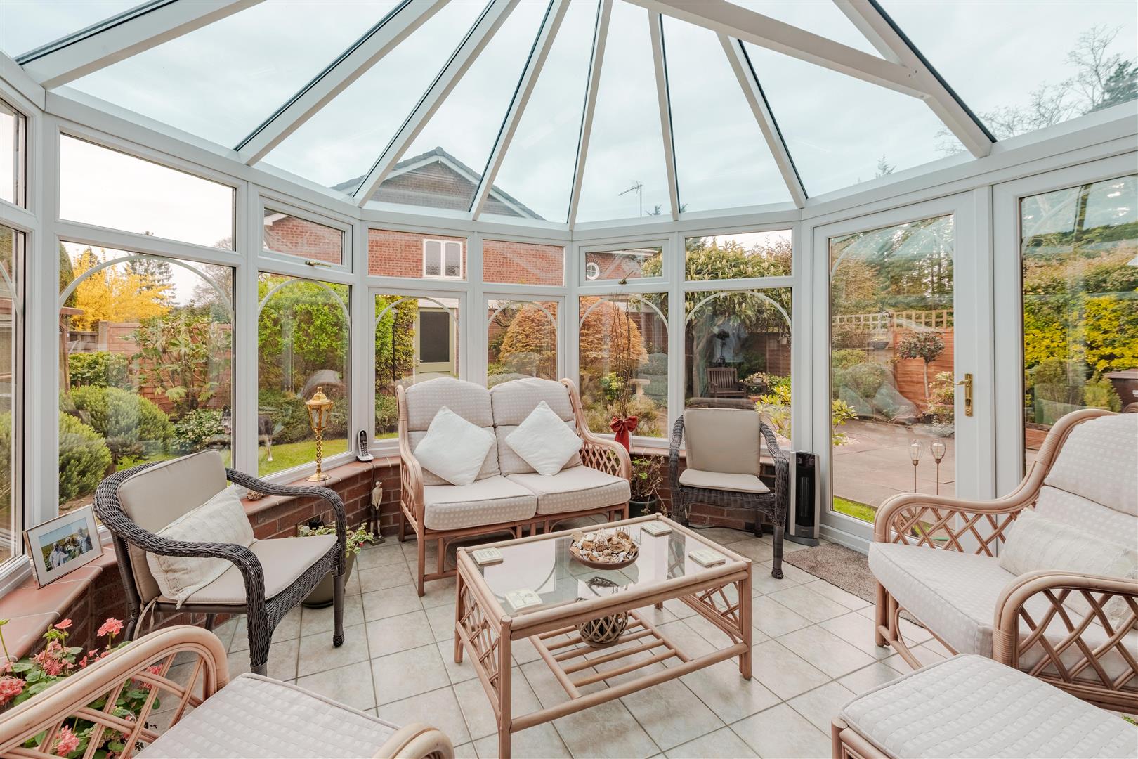4 bed property in Lynwood Drive, Kidderminster